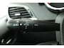Peugeot 207 1.6 VTi Allure (PANORAMADAK, TREKHAAK, CRUISE CONTROL, NAVIGATIE, PARKEERSENSOREN)