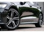 Volvo V60 2.0 T8 Recharge AWD R-Design | Massage | Stoelkoeling | Pilot assist | Adaptive cruise | Trekhaak | LED | NAP NL auto |