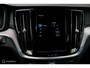 Volvo V60 2.0 T8 Recharge AWD R-Design | Massage | Stoelkoeling | Pilot assist | Adaptive cruise | Trekhaak | LED | NAP NL auto |