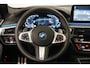 BMW 5-Serie Touring 530e xDrive M-Sport | Panoramadak | M-Stoelen | CoPilot | Harman Kardon