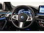 BMW 5-Serie Touring 530e xDrive M-Sport | Panoramadak | M-Stoelen | CoPilot | Harman Kardon