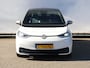 Volkswagen ID.3 First Plus 58 kWh 204 pk | Trekhaak | SOH 90% | Camera | Stuur- en Stoelverwarming | LED Matrix | Navigatie