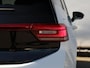 Volkswagen ID.3 First Plus 58 kWh 204 pk | Trekhaak | SOH 90% | Camera | Stuur- en Stoelverwarming | LED Matrix | Navigatie