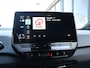 Volkswagen ID.3 First Plus 58 kWh 204 pk | Trekhaak | SOH 90% | Camera | Stuur- en Stoelverwarming | LED Matrix | Navigatie