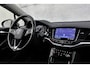 Opel Astra Sports Tourer 1.2 Elegance | Afneembare trekhaak | Camera | Half lederen bekleding