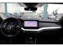 Skoda Octavia Combi Business Edition | Achteruitrijcamera | Chromen grille | Cruise control met speedlimiter