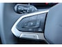 Volkswagen T-Roc Life First Edition | Trekhaak | 'App-Connect' draadloze smartphone integratie | Automatische afstandsregeling (Adaptive Cruise Control) | Buitenspiegels elektrisch instel-, verwarm- en inklapbaar