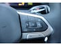 Volkswagen T-Roc Life First Edition | Trekhaak | 'App-Connect' draadloze smartphone integratie | Automatische afstandsregeling (Adaptive Cruise Control) | Buitenspiegels elektrisch instel-, verwarm- en inklapbaar
