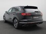 Volkswagen Touareg 3.0 TSi eHybrid 4MOTION Elegance 367PK Aut. Pano-Schuifdak, Trekhaak, Keyless, Elektr. Achterklep, 21" LM Velgen, Navi, Luchtvering, Memorystoel, Stoelverwarming, Achteruitrijcamera