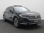 Volkswagen Touareg 3.0 TSi eHybrid 4MOTION Elegance 367PK Aut. Pano-Schuifdak, Trekhaak, Keyless, Elektr. Achterklep, 21" LM Velgen, Navi, Luchtvering, Memorystoel, Stoelverwarming, Achteruitrijcamera