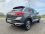 Volkswagen T-Roc 1.5 TSI Style STANDKACHEL / CAMERA / IQ LIGHT / STOELVERWARMING / CARPLAY / DRIVING SELECTION MODE