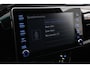 Toyota Hilux 2.4 D-4D Double Cab Professional | Trekhaak | Hardtop | Apple Carplay / Android Auto | Adaptive Cruise | Clima | Camera | Sperdifferentieel | Treeplanken | 17 inch | Bluetooth