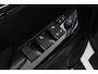 Toyota Hilux 2.4 D-4D Double Cab Professional | Trekhaak | Hardtop | Apple Carplay / Android Auto | Adaptive Cruise | Clima | Camera | Sperdifferentieel | Treeplanken | 17 inch | Bluetooth