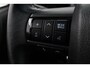 Toyota Hilux 2.4 D-4D Double Cab Professional | Trekhaak | Hardtop | Apple Carplay / Android Auto | Adaptive Cruise | Clima | Camera | Sperdifferentieel | Treeplanken | 17 inch | Bluetooth