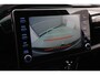 Toyota Hilux 2.4 D-4D Double Cab Professional | Trekhaak | Hardtop | Apple Carplay / Android Auto | Adaptive Cruise | Clima | Camera | Sperdifferentieel | Treeplanken | 17 inch | Bluetooth