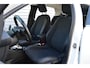 Opel Corsa 1.2 Elegance O.a: Carplay, Cruise, Airco, DAB, Rijklaar, Etc. All-in prijs!