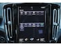 Volvo XC40 T4 Recharge Plus Dark - IntelliSafe Assist - Harman/Kardon audio - Parkeercamera achter - Verwarmde voorstoelen & stuur - Parkeersensoren voor & achter - Elektr. bedienb. voorstoelen met geheugen links - Draadloze tel. lader - Extra getint glas - 19' LMV