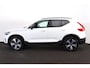 Volvo XC40 T4 Recharge Plus Dark - IntelliSafe Assist - Harman/Kardon audio - Parkeercamera achter - Verwarmde voorstoelen & stuur - Parkeersensoren voor & achter - Elektr. bedienb. voorstoelen met geheugen links - Draadloze tel. lader - Extra getint glas - 19' LMV