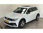 Volkswagen Tiguan 2.0 TSI 4Motion R-Line Business benzine automaat navigatie panoramadak trekhaak stoelverwarming parkeersensoren