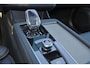 Volvo XC90 T8 Recharge AWD Ultra Dark - Luchtvering - Panorama/schuifdak - IntelliSafe Assist & Surround - 360º Camera - Bowers & Wilkins audio - Adaptieve LED koplampen - Verwarmde voorstoelen, stuur & achterbank - Parkeersensoren voor & achter - Elektr. bedienb. voorstoelen met geheugen - Geventileerde voorstoelen - Head up display - Draadloze tel. lader - Extra getint glas - Elektr. inklapbare trekhaak - 21' LMV