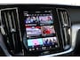 Volvo V60 2.0 B4 Core | Camera | Stoel + Stuurverwarming | Navi | Carplay |