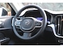 Volvo V60 2.0 B4 Core | Camera | Stoel + Stuurverwarming | Navi | Carplay |