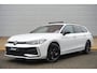 Volkswagen Passat Variant 1.5 eHybrid 272pk R-Line Edition | SoH 99% | Head-up | Panoramadak | Trekhaak