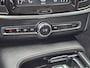 Volvo V90 2.0 T4 Momentum | Automaat | LED | Trekhaak | App-connect | Leder | Stuur & stoelverwarming | BLIS | Elek. stoelen | Elek. achterklep |