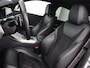 BMW 3-Serie 320i M Sport | Head-Up | Stoelverwarming | Leder/Alcantara | Carplay | Live Cockpit | Keyless | Sportstoelen | Climate control