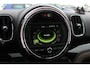 MINI Countryman Mini 2.0 Cooper D Chili / Trekhaak / Panoramadak / Head-up / Leder / Harman Kardon / 18'' / Navigatie / Keyless / Cruise Control