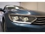 Volkswagen Passat 1.6 TDI Connected series [Pano Trekhaak Led Elekt.stoel]