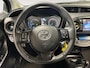 Toyota Yaris 1.5 Hybrid Design | Navigatiesysteem | Climate Control | Camera Achter | Regensensor | Cruise Control | 15” Lichtmetalen Velgen | Bluetooth telefoonvoorbereiding