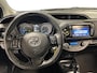 Toyota Yaris 1.5 Hybrid Design | Navigatiesysteem | Climate Control | Camera Achter | Regensensor | Cruise Control | 15” Lichtmetalen Velgen | Bluetooth telefoonvoorbereiding
