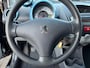 Peugeot 107 1.0-12V Urban Move 68PK Airco,ElektrRamen,Isofix,Toerenteller,Radio/Cd-Speler,5-Deurs,Enz.