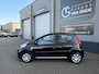 Peugeot 107 1.0-12V Urban Move 68PK Airco,ElektrRamen,Isofix,Toerenteller,Radio/Cd-Speler,5-Deurs,Enz.