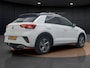 Volkswagen T-Roc 1.0 TSI R-Line | Trekhaak | Navigatie | ACC | Camera | Stoelverwarming | 17'' |