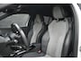 Peugeot e-2008 EV GT Pack 50 kWh 3 Fase 88% SOH | Alcantara | Stoelverwarming | Sfeerverlichting | 18"LMV | Climate Control | Navigatie | !!