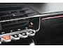 Peugeot e-2008 EV GT Pack 50 kWh 3 Fase 88% SOH | Alcantara | Stoelverwarming | Sfeerverlichting | 18"LMV | Climate Control | Navigatie | !!