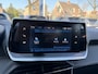 Peugeot 2008 1.2 Turbo 100 PK Active Pack | Trekhaak 1200 KG | LED Verlichting | Navigatie via Telefoon | Camera | Parkeersensoren | Climate Control | Cruise Control | Lichtmetalen velgen |
