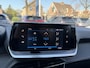 Peugeot 2008 1.2 Turbo 100 PK Active Pack | Trekhaak 1200 KG | LED Verlichting | Navigatie via Telefoon | Camera | Parkeersensoren | Climate Control | Cruise Control | Lichtmetalen velgen |