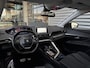Peugeot 3008 Allure Pack 1.6 Turbo 180pk EAT8 | SCHUIF/KANTELDAK | NAVI | CAMERA | DAKRAILS | ALL-SEASONBANDEN | LEDER/STOF |