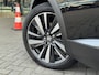 Peugeot 3008 Allure Pack 1.6 Turbo 180pk EAT8 | SCHUIF/KANTELDAK | NAVI | CAMERA | DAKRAILS | ALL-SEASONBANDEN | LEDER/STOF |