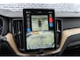 Volvo XC60 T8 Plug-in Hybrid AWD Plus Dark | Google | Long Range | 360 Camera | Stuurverwarming | Adaptieve Cruise Control | Harman Kardon Audio | Elek. Stoelen | Zitverlenging | Keyless Entry | DAB | Dodehoekdetectie | Stoelverwarming Voor + Achter | Getint Glas | Elektrische Achterklep | Apple Carplay | Android Auto | 19" LM