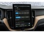 Volvo XC60 T8 Plug-in Hybrid AWD Plus Dark | Google | Long Range | 360 Camera | Stuurverwarming | Adaptieve Cruise Control | Harman Kardon Audio | Elek. Stoelen | Zitverlenging | Keyless Entry | DAB | Dodehoekdetectie | Stoelverwarming Voor + Achter | Getint Glas | Elektrische Achterklep | Apple Carplay | Android Auto | 19" LM