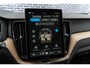 Volvo XC60 T8 Plug-in Hybrid AWD Plus Dark | Google | Long Range | 360 Camera | Stuurverwarming | Adaptieve Cruise Control | Harman Kardon Audio | Elek. Stoelen | Zitverlenging | Keyless Entry | DAB | Dodehoekdetectie | Stoelverwarming Voor + Achter | Getint Glas | Elektrische Achterklep | Apple Carplay | Android Auto | 19" LM