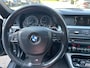 BMW 5-Serie met nieuwe APK! Trekhaak, PDC, airco, navigatie, cruise control, met M-pakket