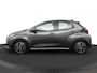 Toyota Yaris 1.5 Hybrid Dynamic | Lage kilometerstand | Parkeercamera | Navigatie |