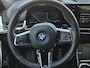 BMW X1 xDrive25e M-Sport Automaat / Accu SOH 93,97% / Elektrische wegklapbare trekhaak / Dealer onderhouden / Trekgewicht 1.700 kg / Apple Carplay Android Auto / head-up display / Rondomzicht camera / Voorstoelen verwarmd /