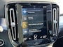 Volvo XC40 2.0 B4 Business Pro - Adaptive Cruisecontrole - Stoelverwarming - Stuurverwarming - Trekhaak wegklapbaar - 19''Lichtmetaal
