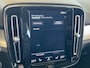 Volvo XC40 2.0 B4 Business Pro - Adaptive Cruisecontrole - Stoelverwarming - Stuurverwarming - Trekhaak wegklapbaar - 19''Lichtmetaal